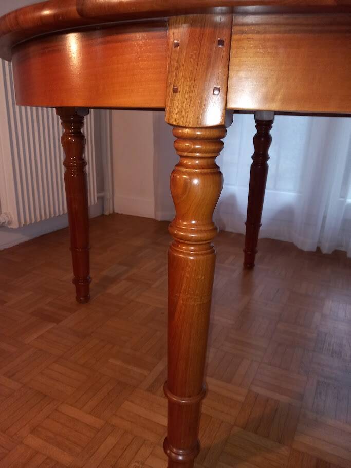 Louis Philippe table