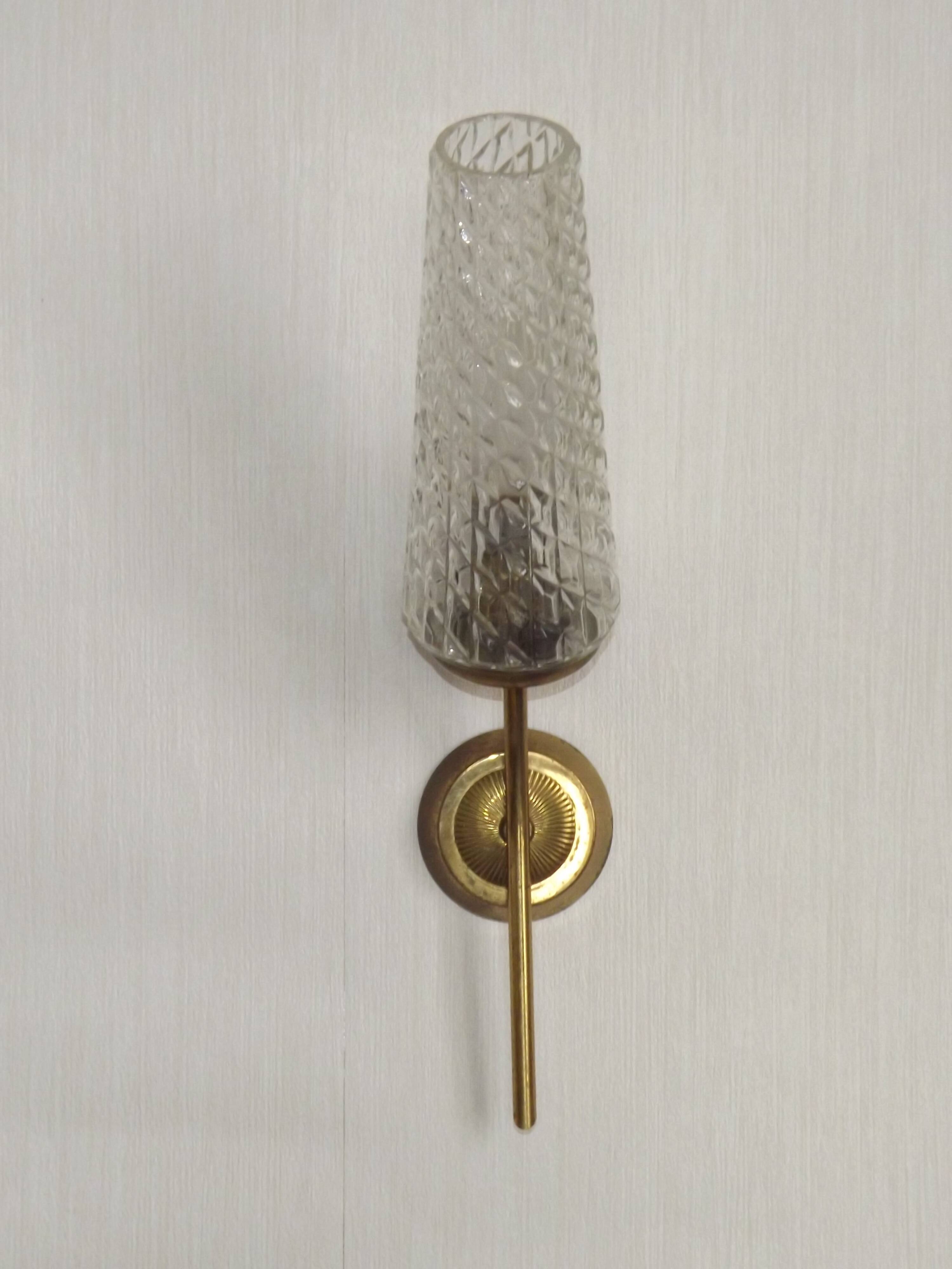 French Retro 1960s Single Wall Light In Gold Metal Clear Pattern Shade 5416