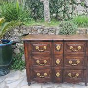 Commode arbalète en noyer époque 18ème siècle