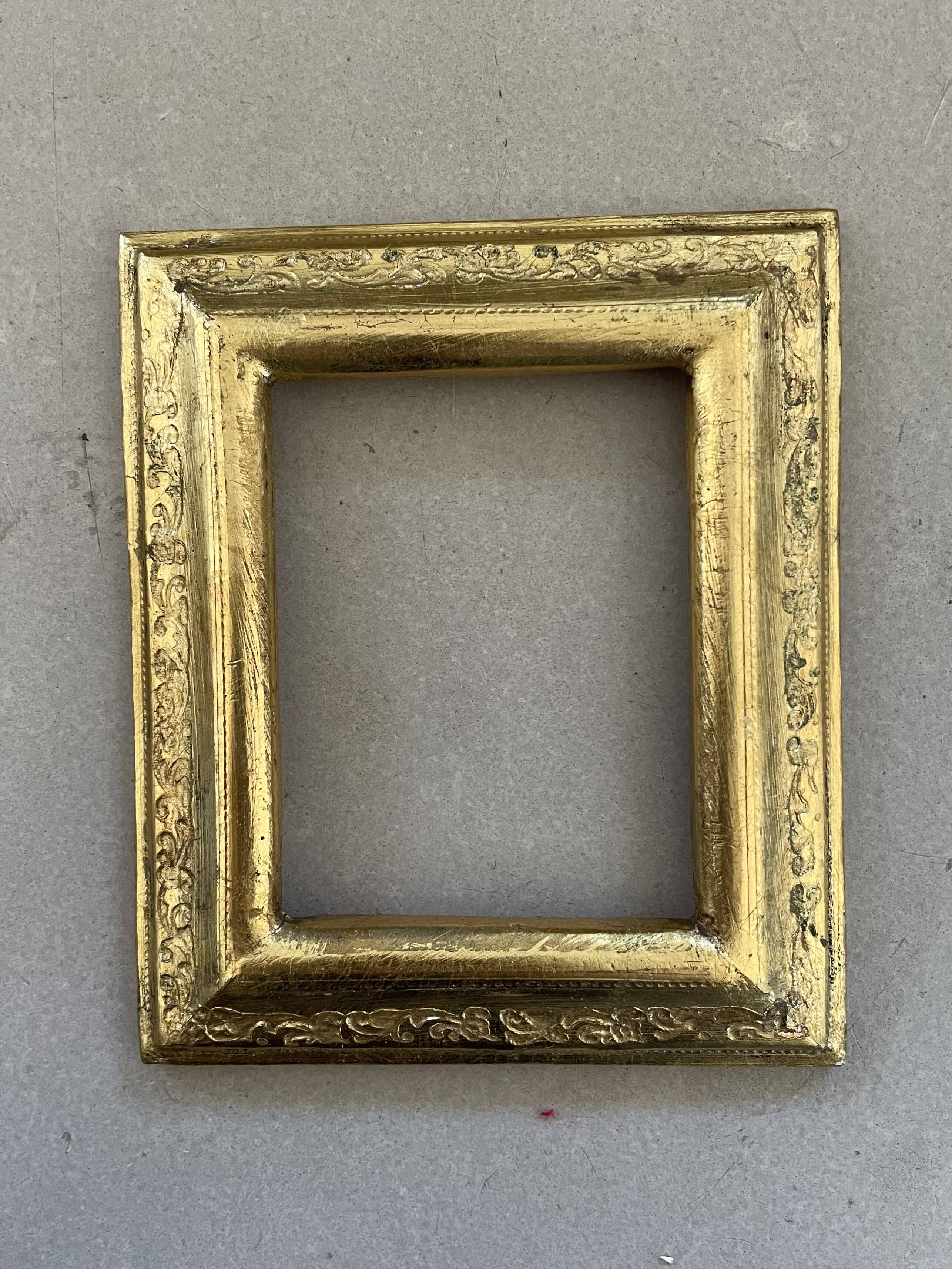 Small golden frame with old keys 10x12cm