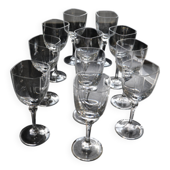 11 verres à eau en cristal d'Arques à la forme originale carrée