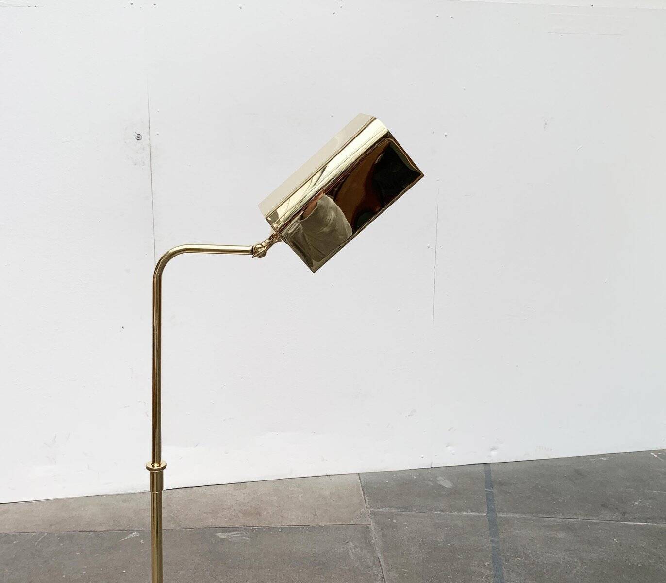 German Vintage Floor Lamp in Hollywood Regency Style in Brass by Florian Schulz