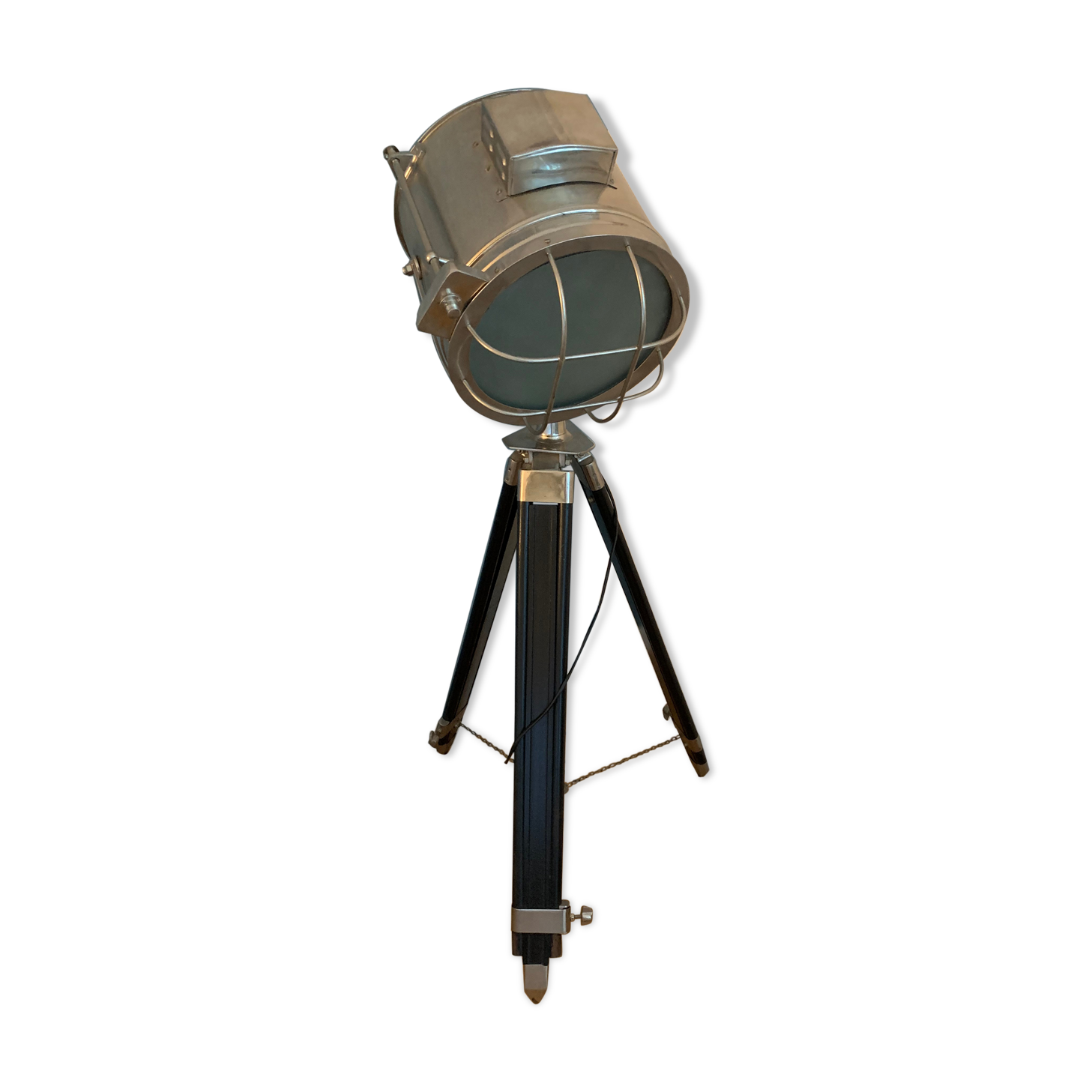 Tripod lamp/cinema projector floor lamp