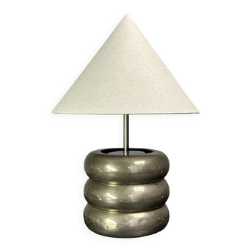 Lampe de table bulle en argent plaqué sur base en cuivre de style moderniste du milieu du siècle, vers 1950.