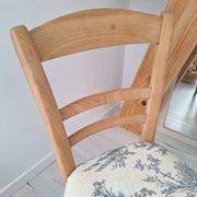 Country chair in blue toile de Jouy