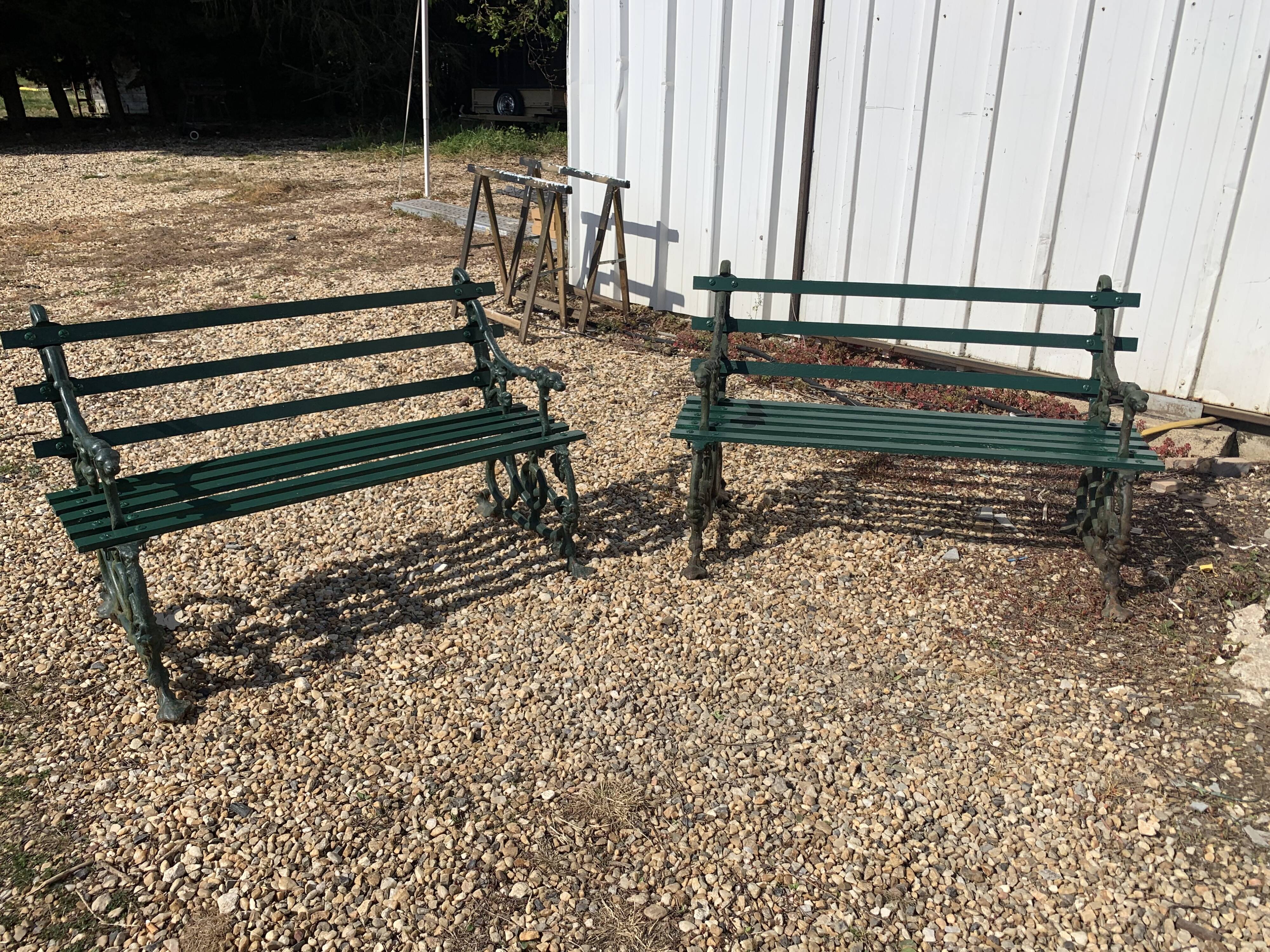 2-seat bench in wrought iron and wood