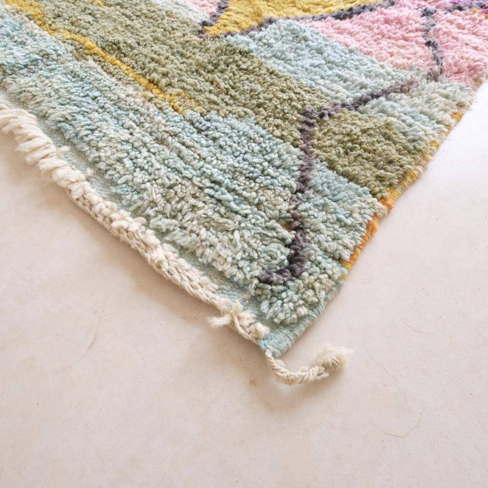Berber Boujad rug from the Atlas Mountains - 283 x 193 cm
