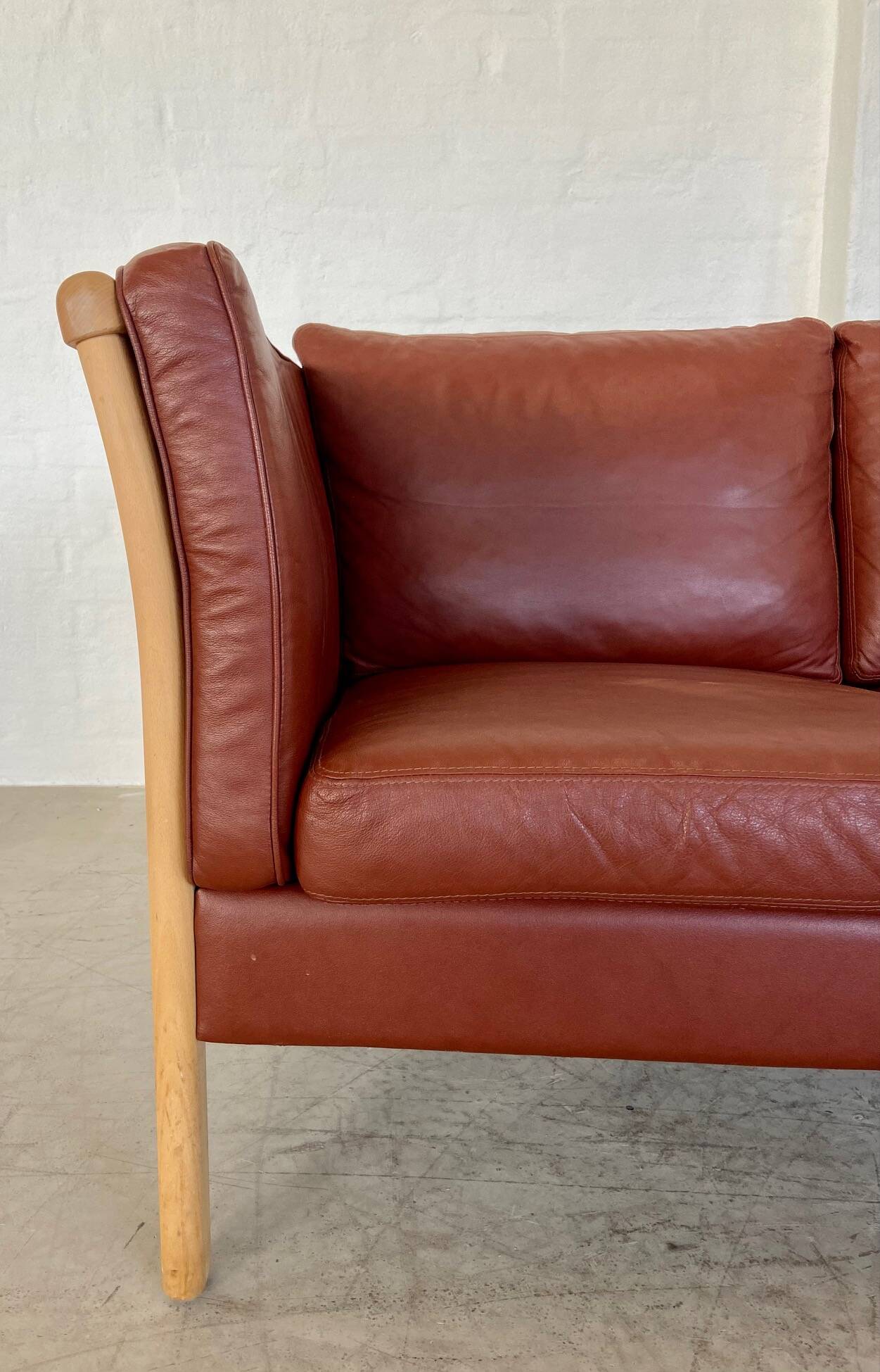 VINTAGE DANISH MID CENTURY DARK COGNAC LEATHER 2 SEATER STOUBY SOFA