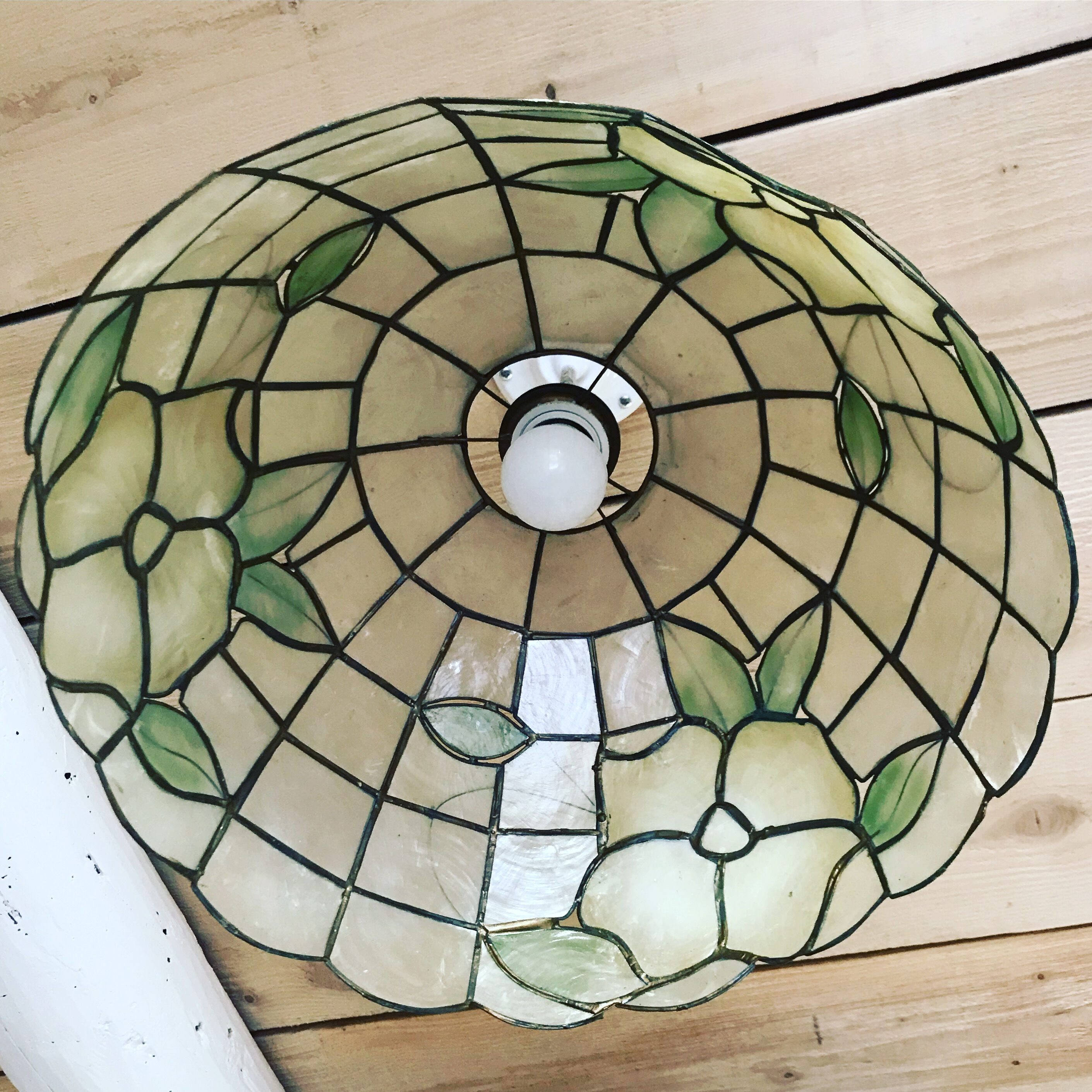 Abat-jour vintage en nacre