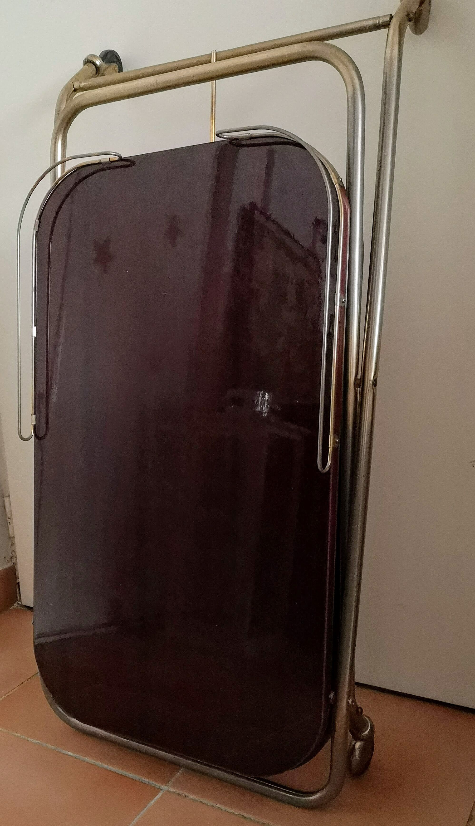 Vintage wheeled dessert