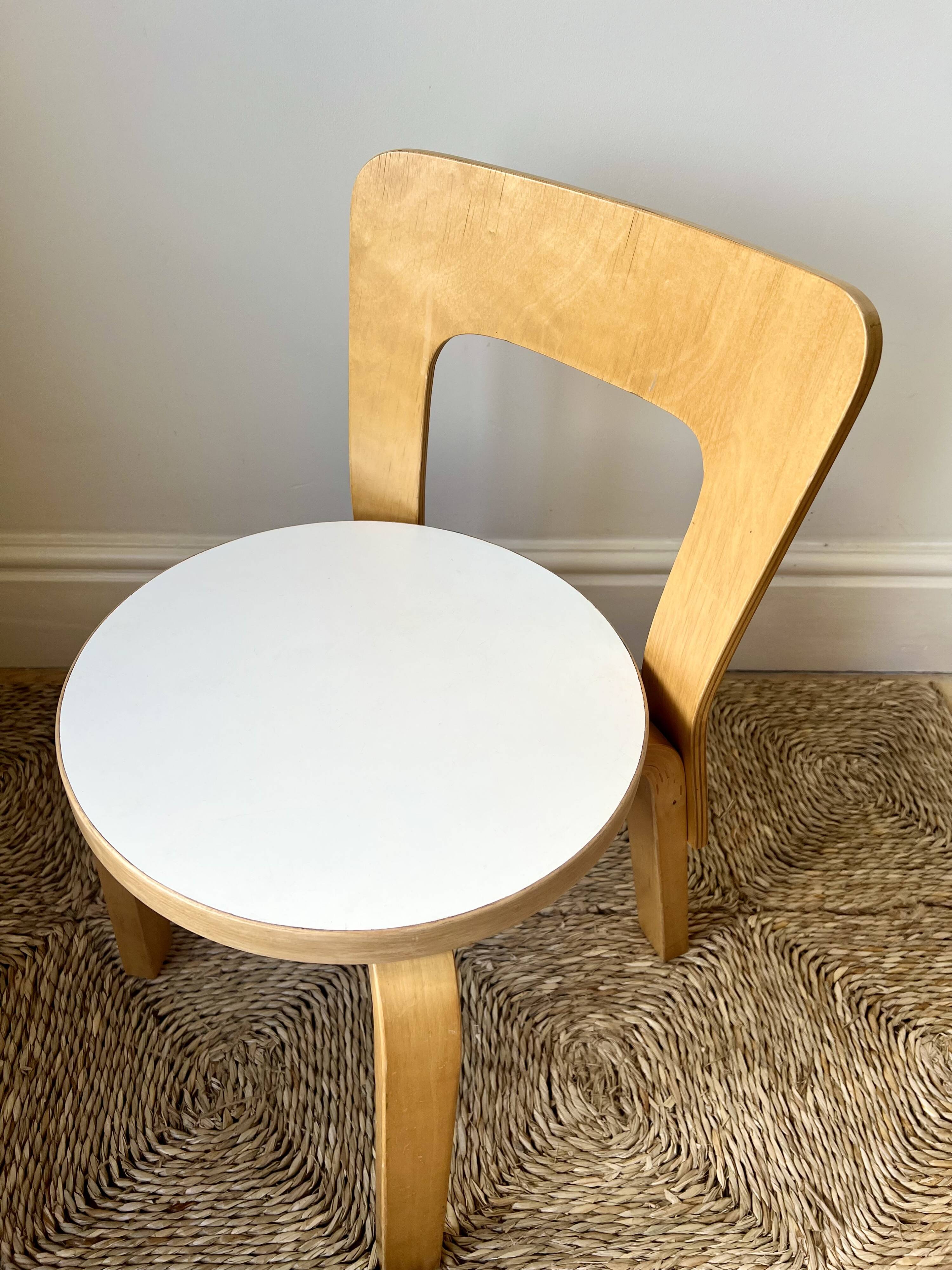 Chaises d'enfants N65 conçues par Alvar Aalto pour Artek, Finlande, 1960-1970