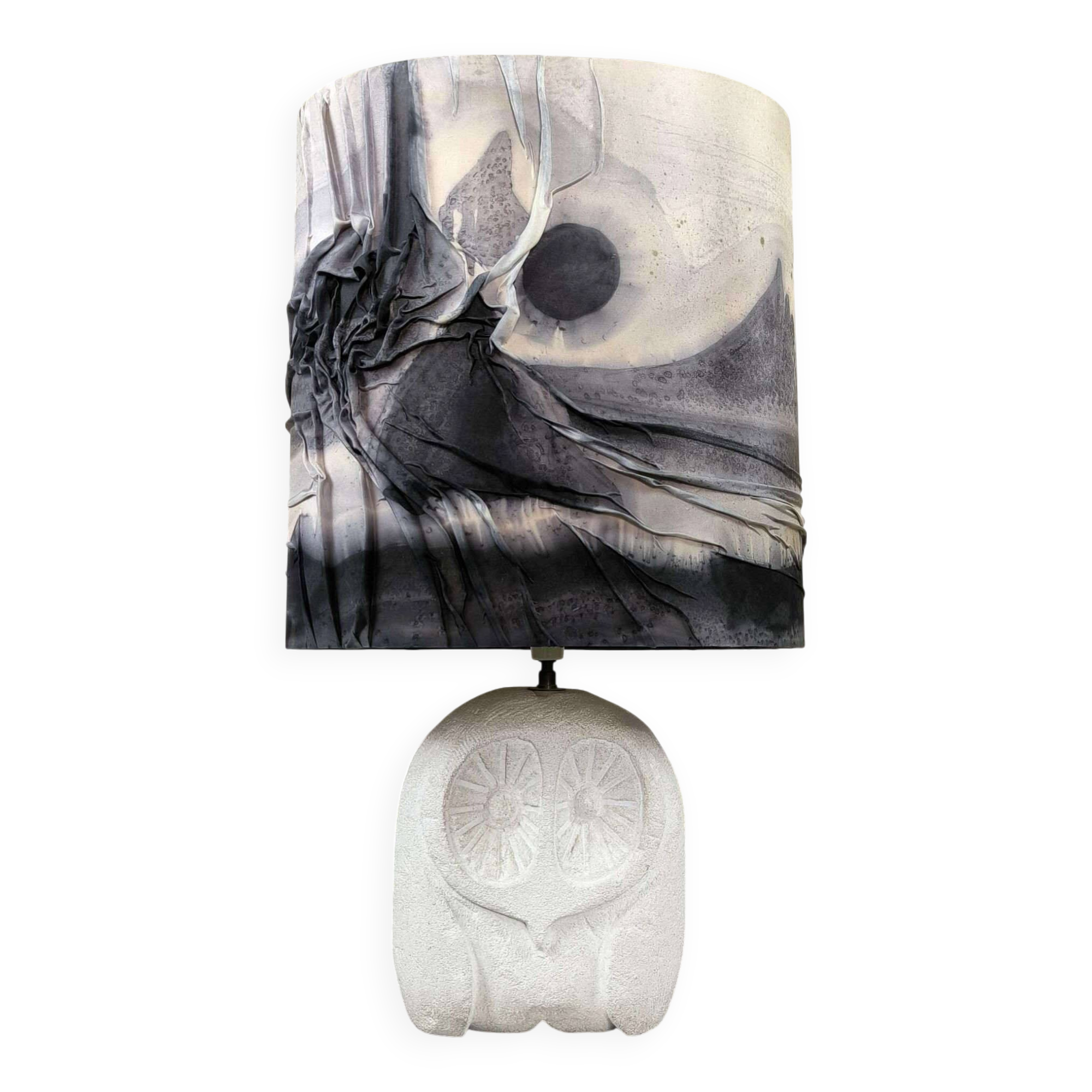 Vintage owl lamp made of natural stone