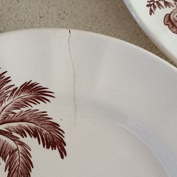 4 assiettes terre de fer Longchamp