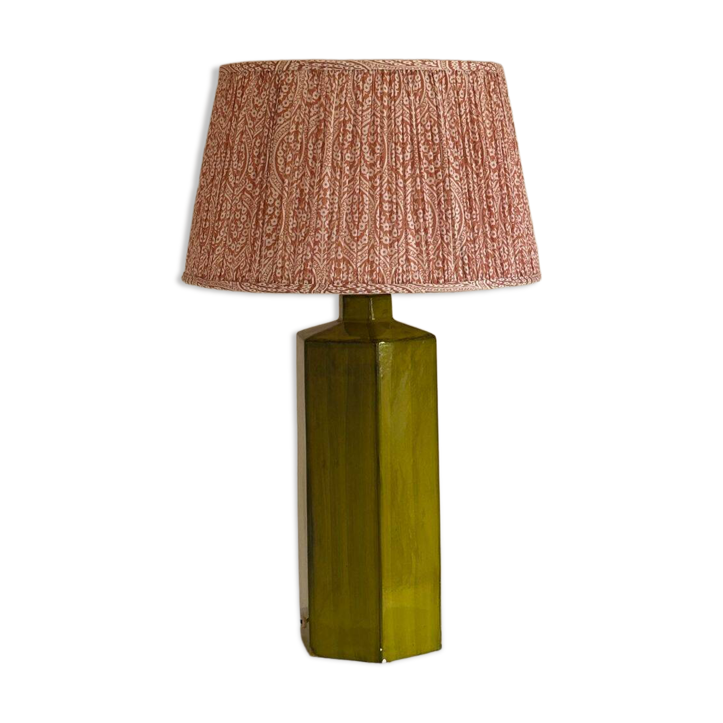 Lamp base