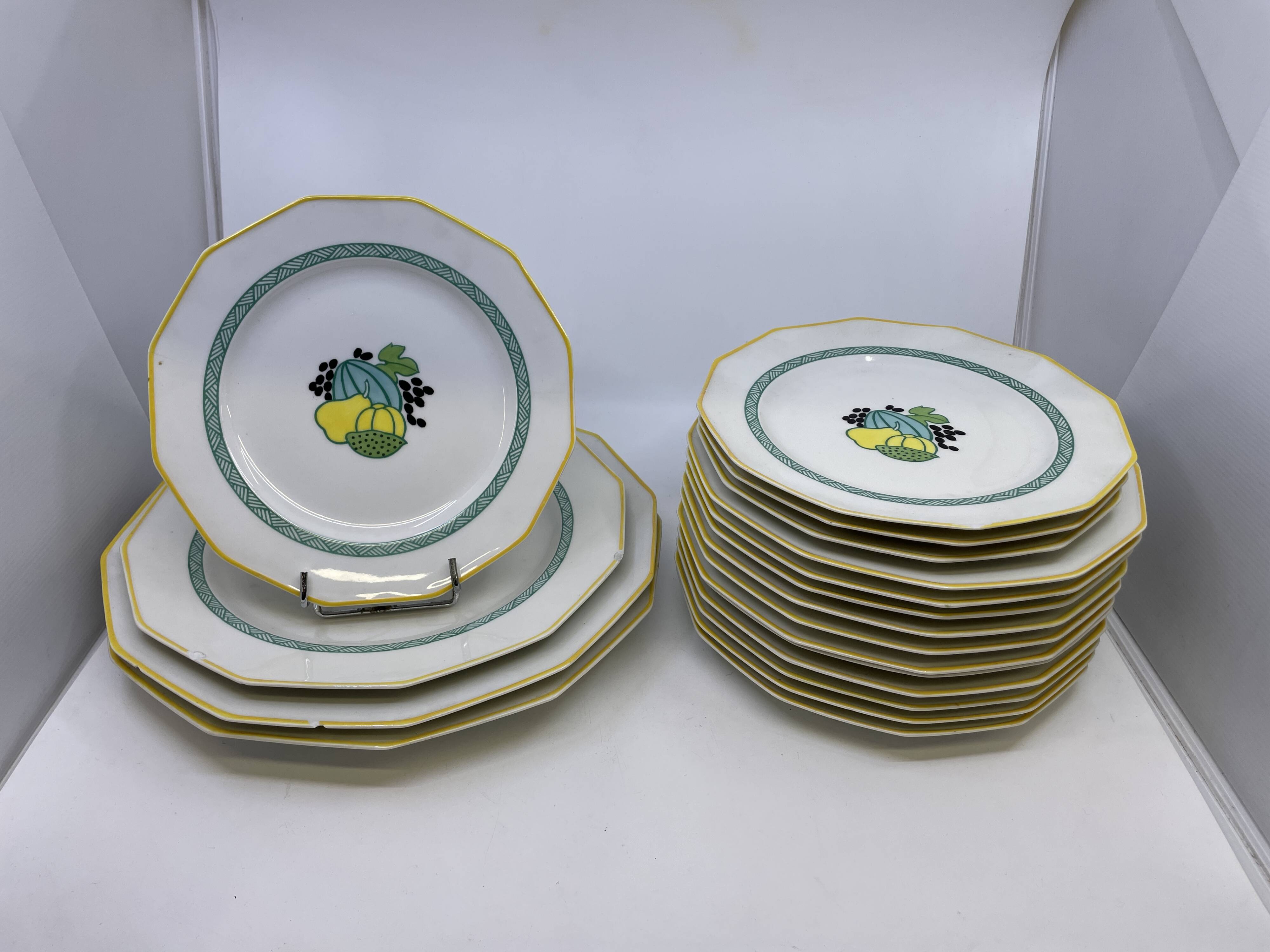 Limoges porcelain table service A. Lanternier & Co. 25 pieces