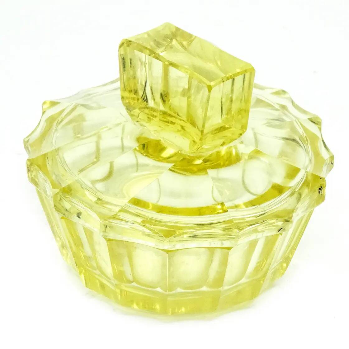 Bonbonnière Art Déco, cristal, Moser, Tchécoslovaquie, années 1930