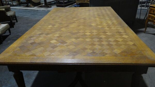 Grande Table Style louis xvi flag