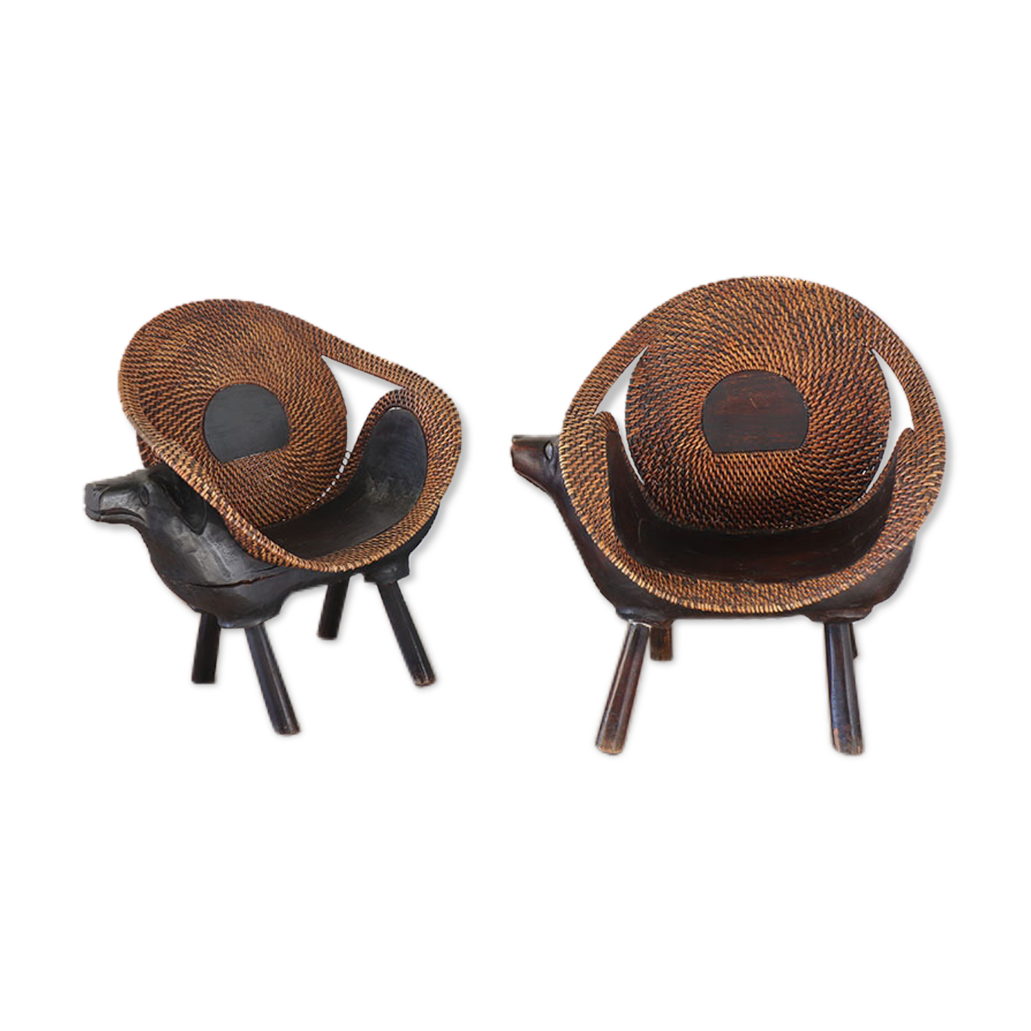 Paire de fauteuils vintage bois sculpté et rotin 1960