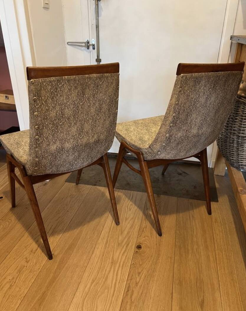 (Lot) 2 teak designer chairs (1950s)