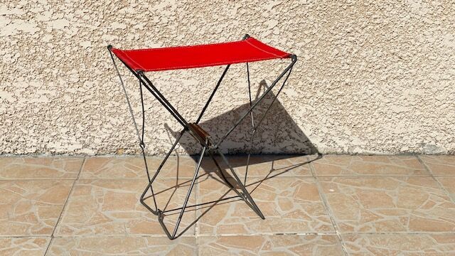 Folding nomad stool from camping rouge