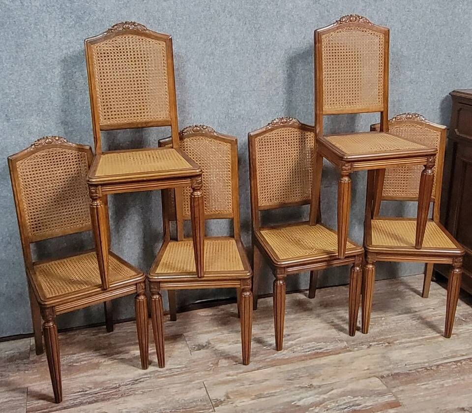 Série de 6 chaises époque Art Déco en noyer vers 1925