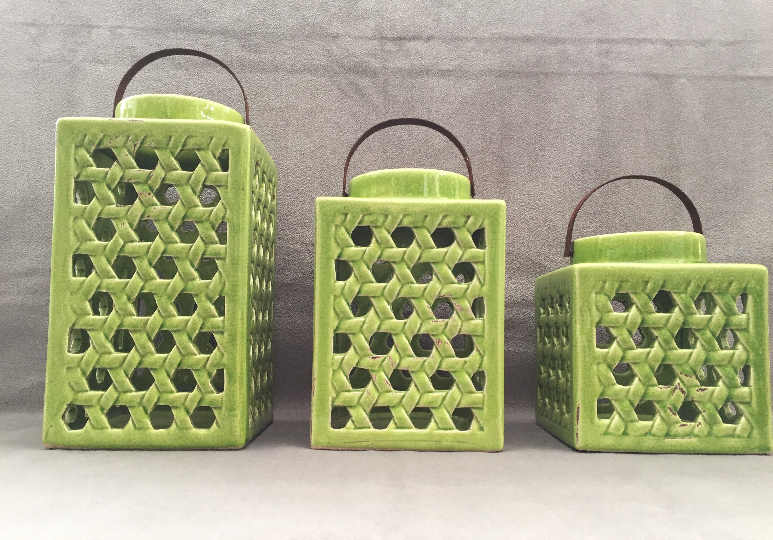 Set trio decorative lanterns design ceramic enamelled cracked glaze