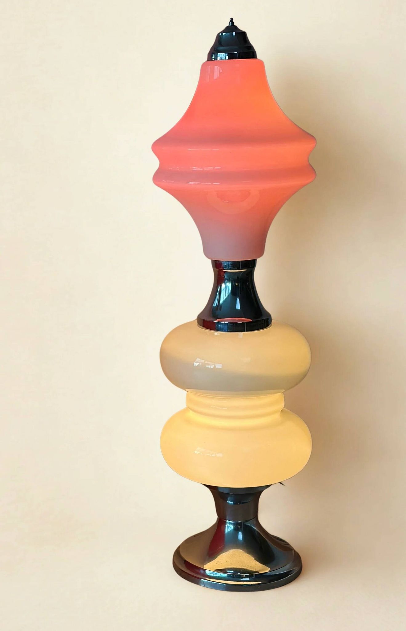 Rare Italian Space Age floor lamp