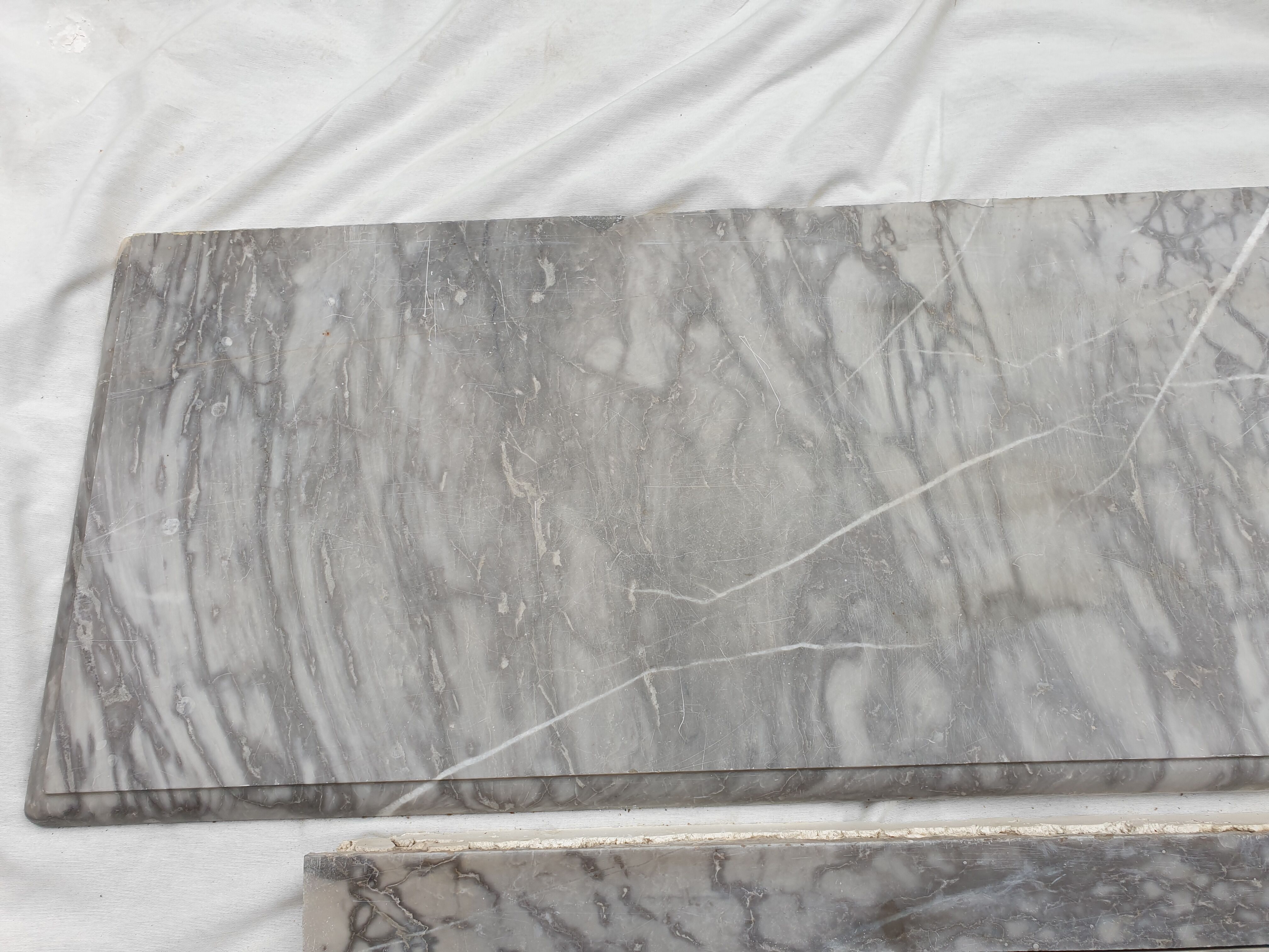 Fireplace modillon Napoleon III in gray marble of the nineteenth