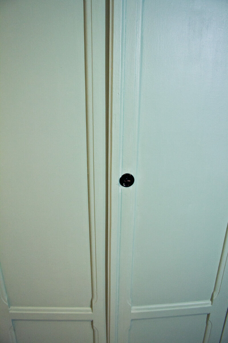 Armoire parisienne vert d'eau
