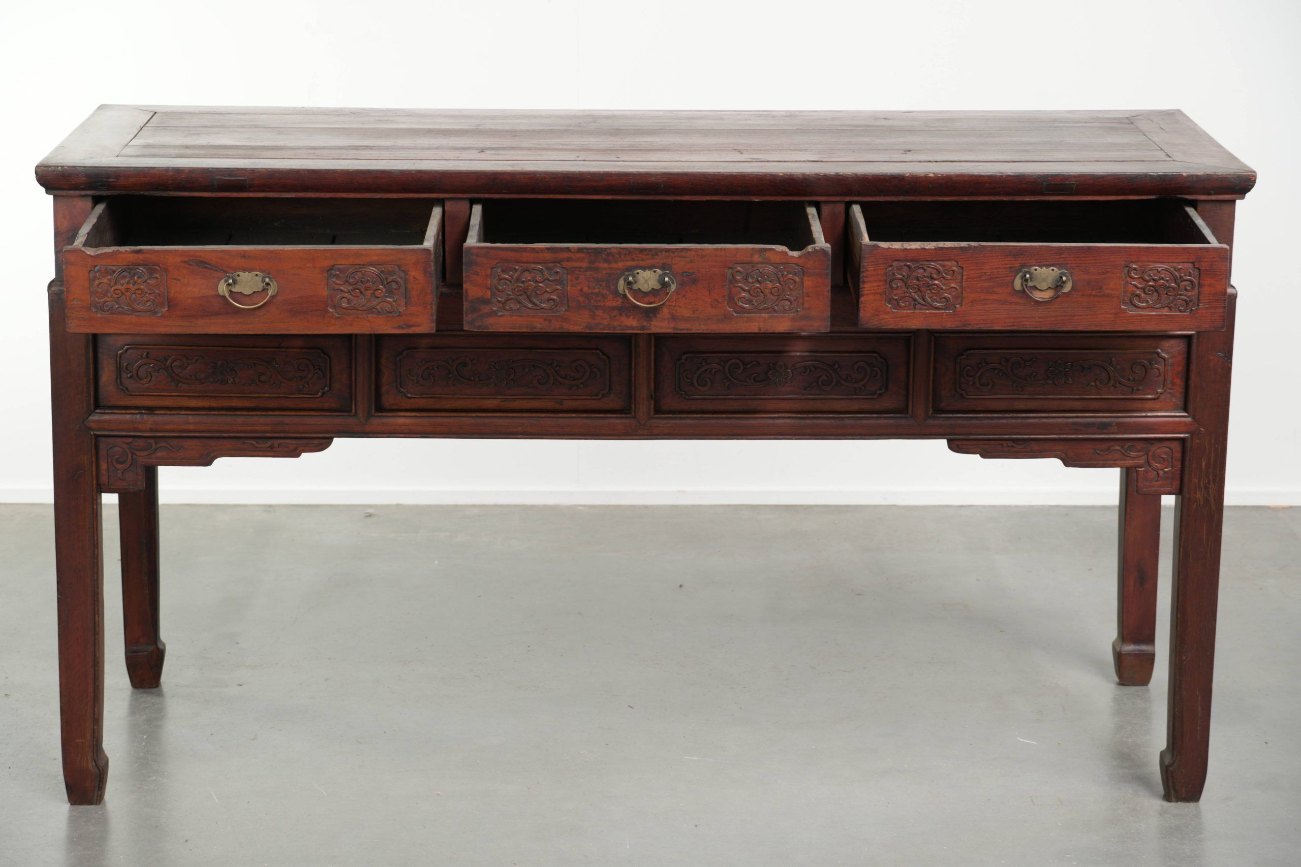 Buffet chinois en bois ancien de la fin du 19e siècle