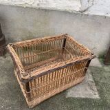 Large basket, rattan basket, old wicker linen basket