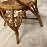 Peacock chair with armrests