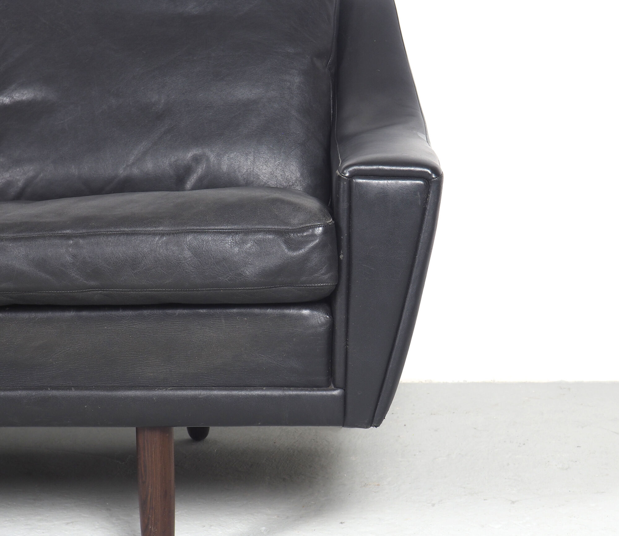 3 seater sofa in black leather, 1960