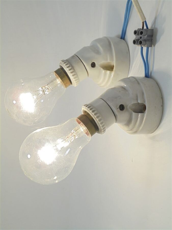 Duo of white ceramic wall lamps