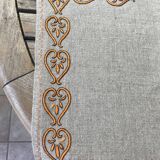 Set of 12 embroidered linen table sets