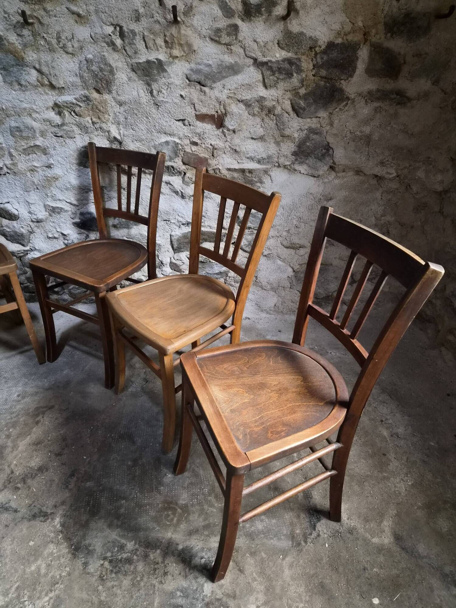 Set of 6 vintage French bistro chairs – Beech, 1950s