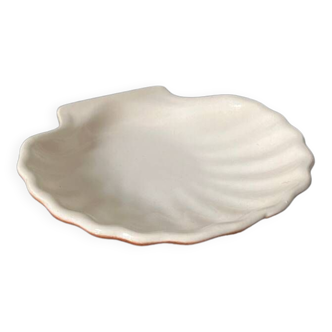 Emile Henry scallop shell bowl