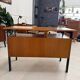 Bureau vintage moderniste