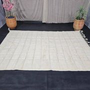 Handmade pure wool rug, size 1.5/2.5 m.