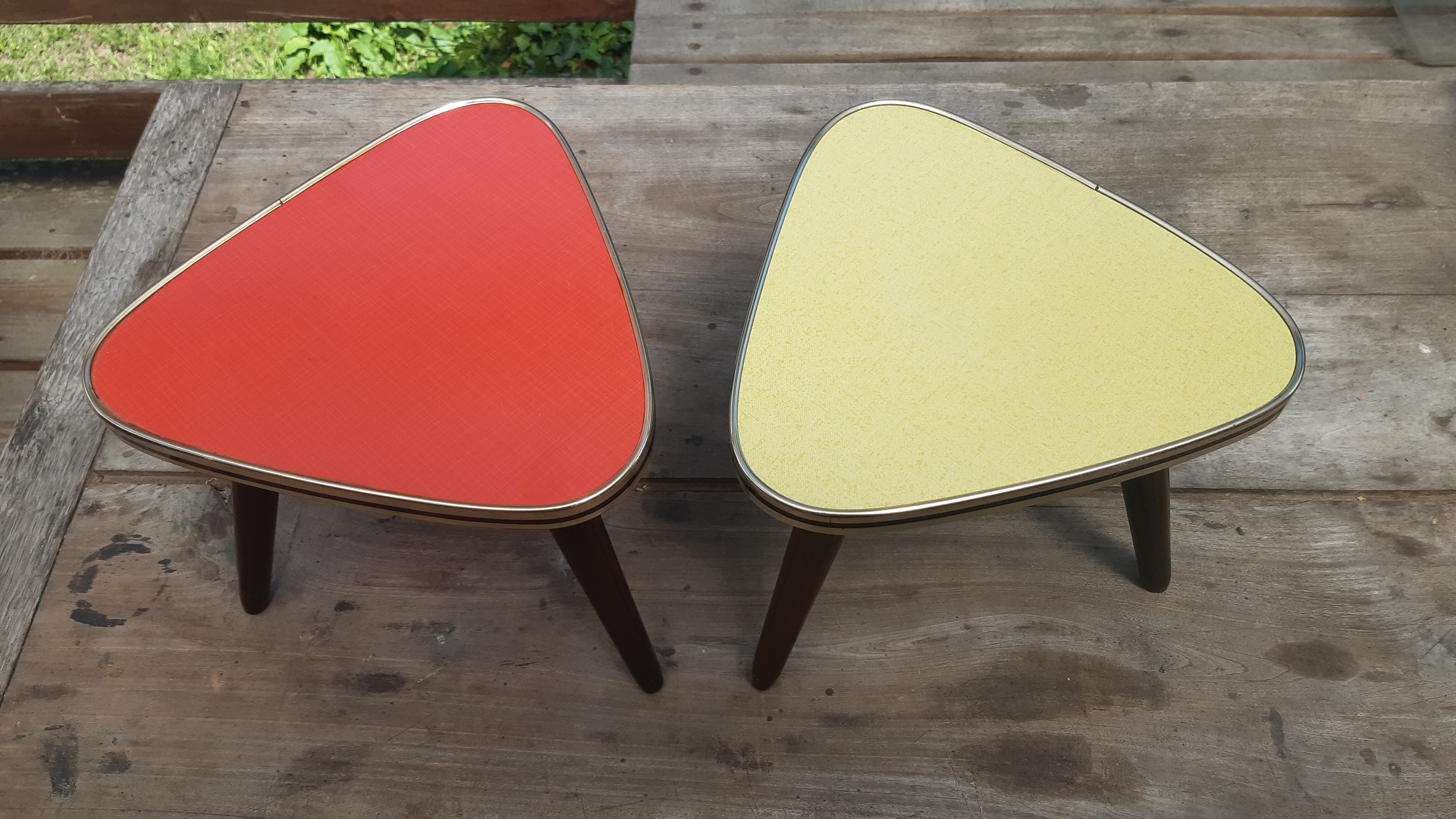 Lot de 2 guéridons porte plante 1960