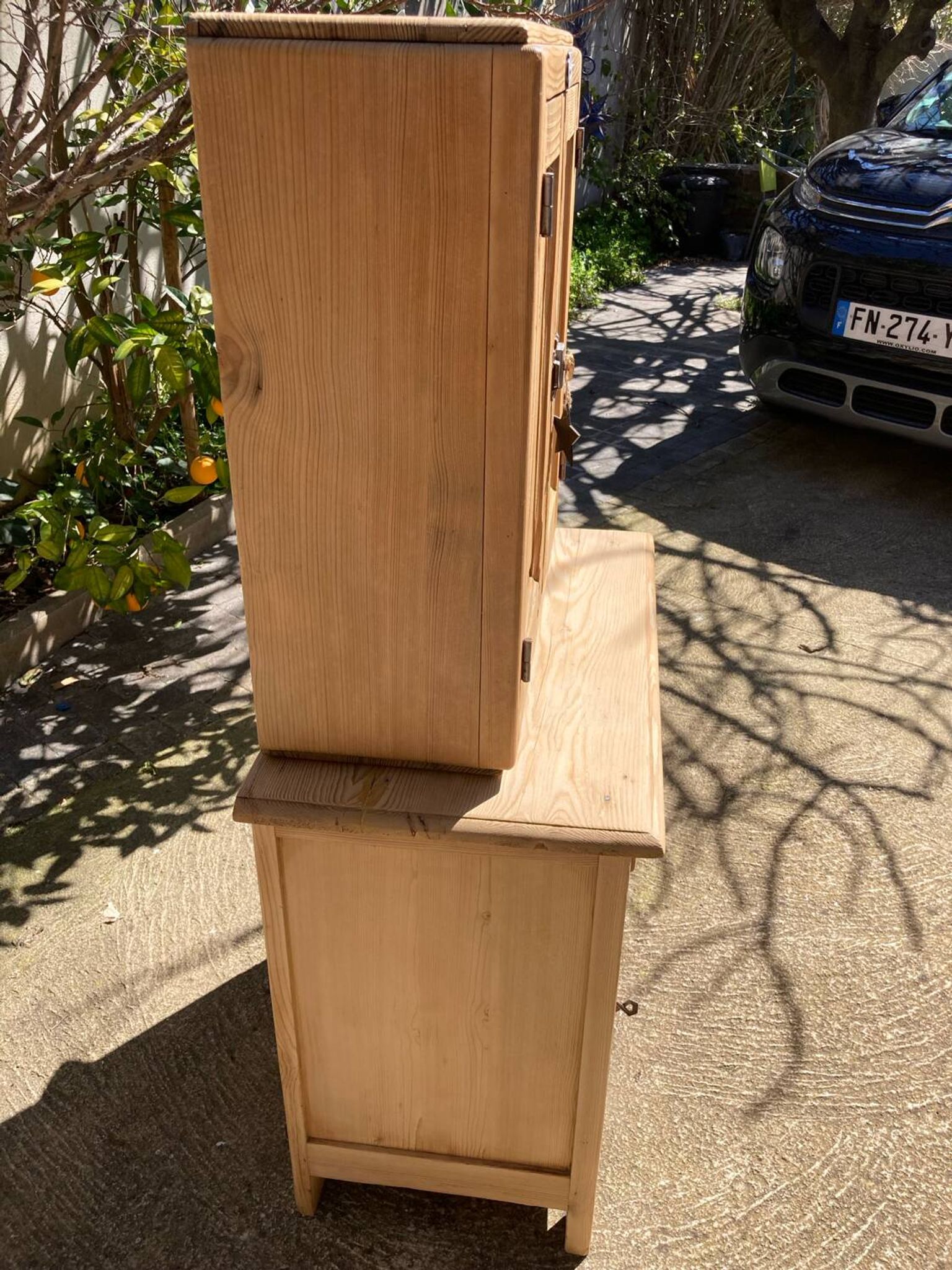 Compact Parisian buffet, 2 elements, pine/beech.