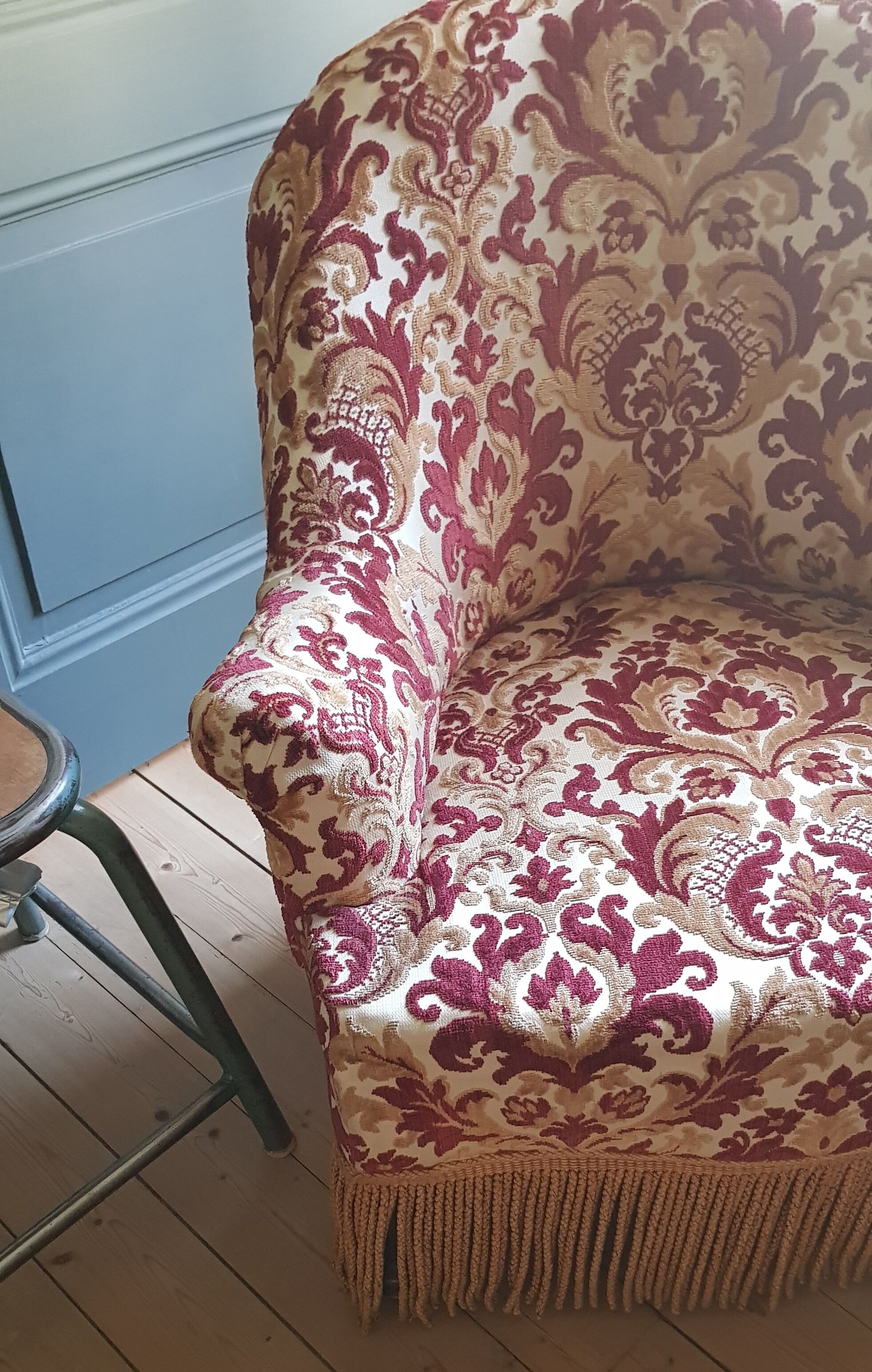 Red velvet medallion armchair
