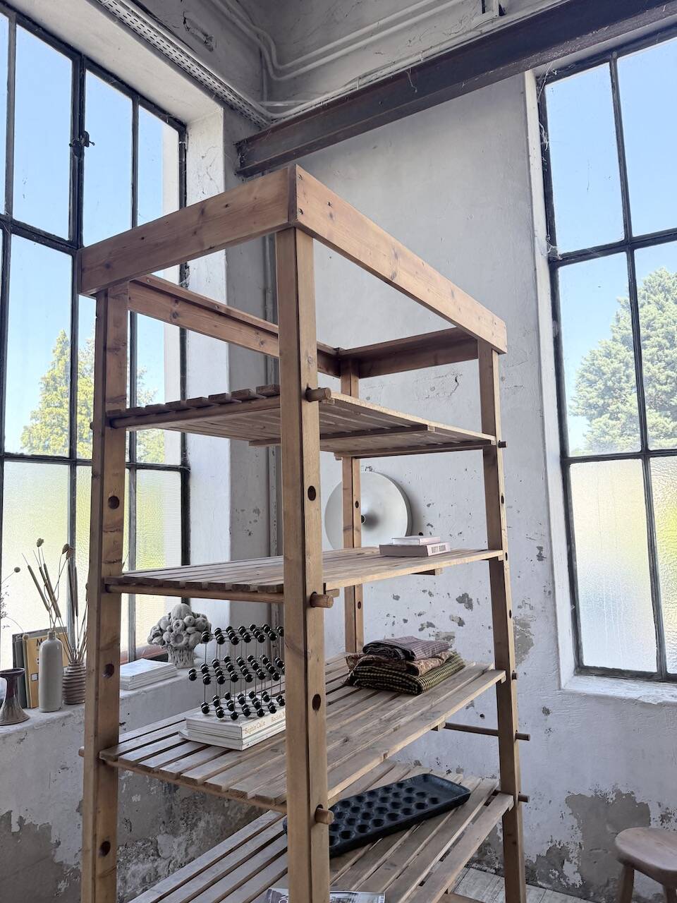 1950s professional bookshelf, dismantlable.