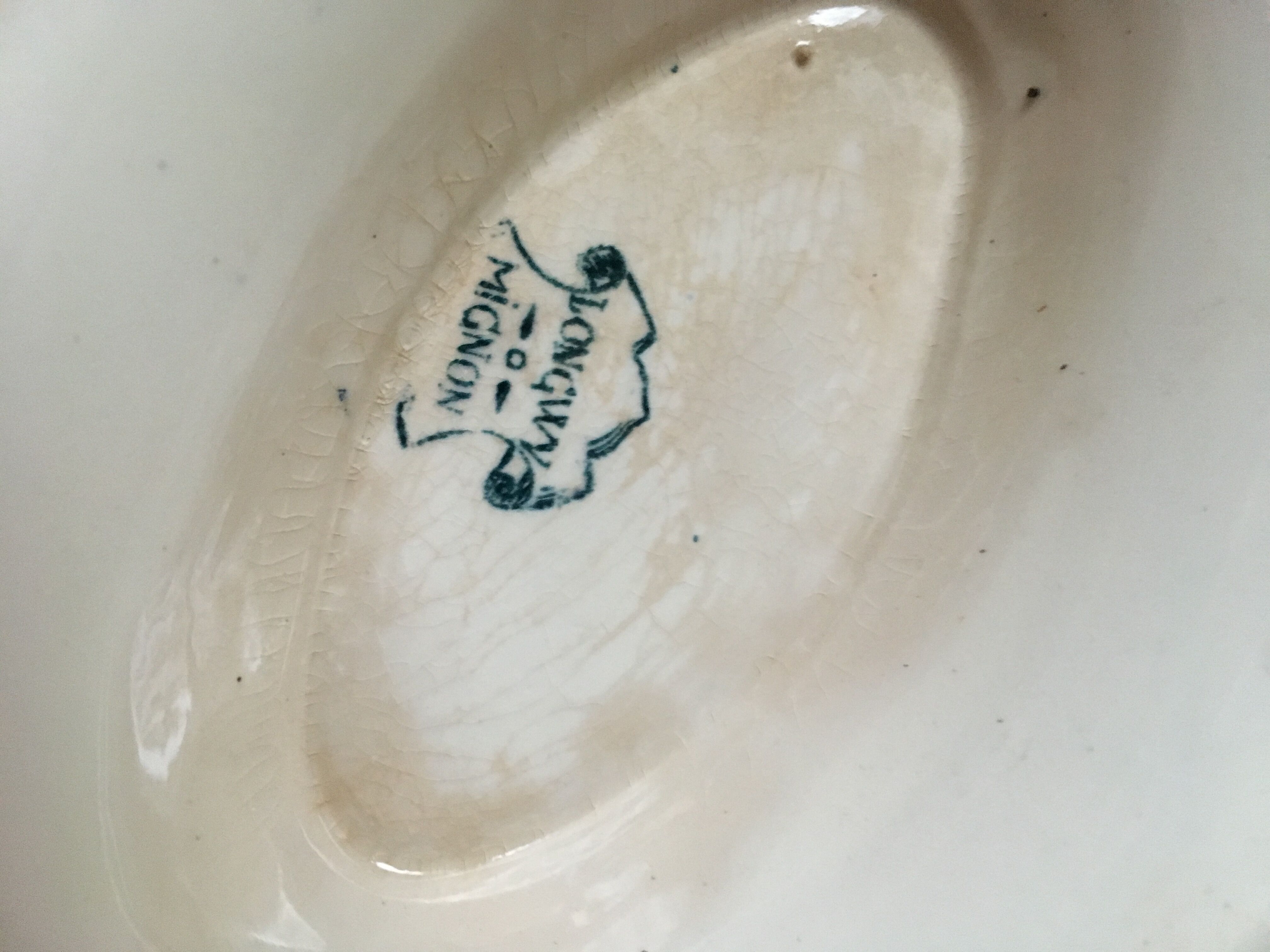 Opaque porcelain saucière Terre de fer de Longwy mignon collection