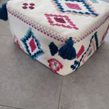 Large wool pouf