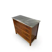 Elegant antique chest of drawers, dating to the early 20th century, ci