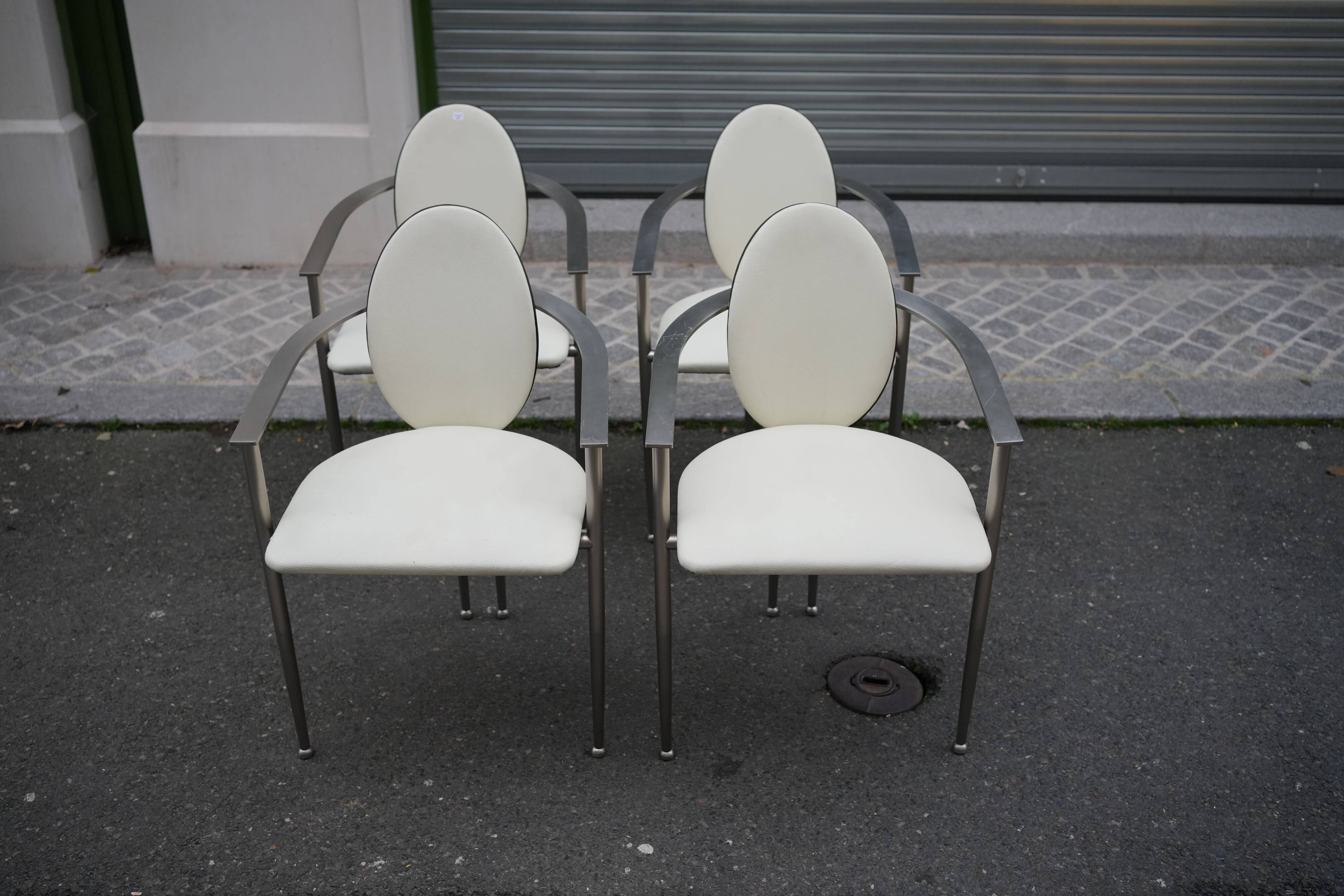 Belgochrom white chairs
