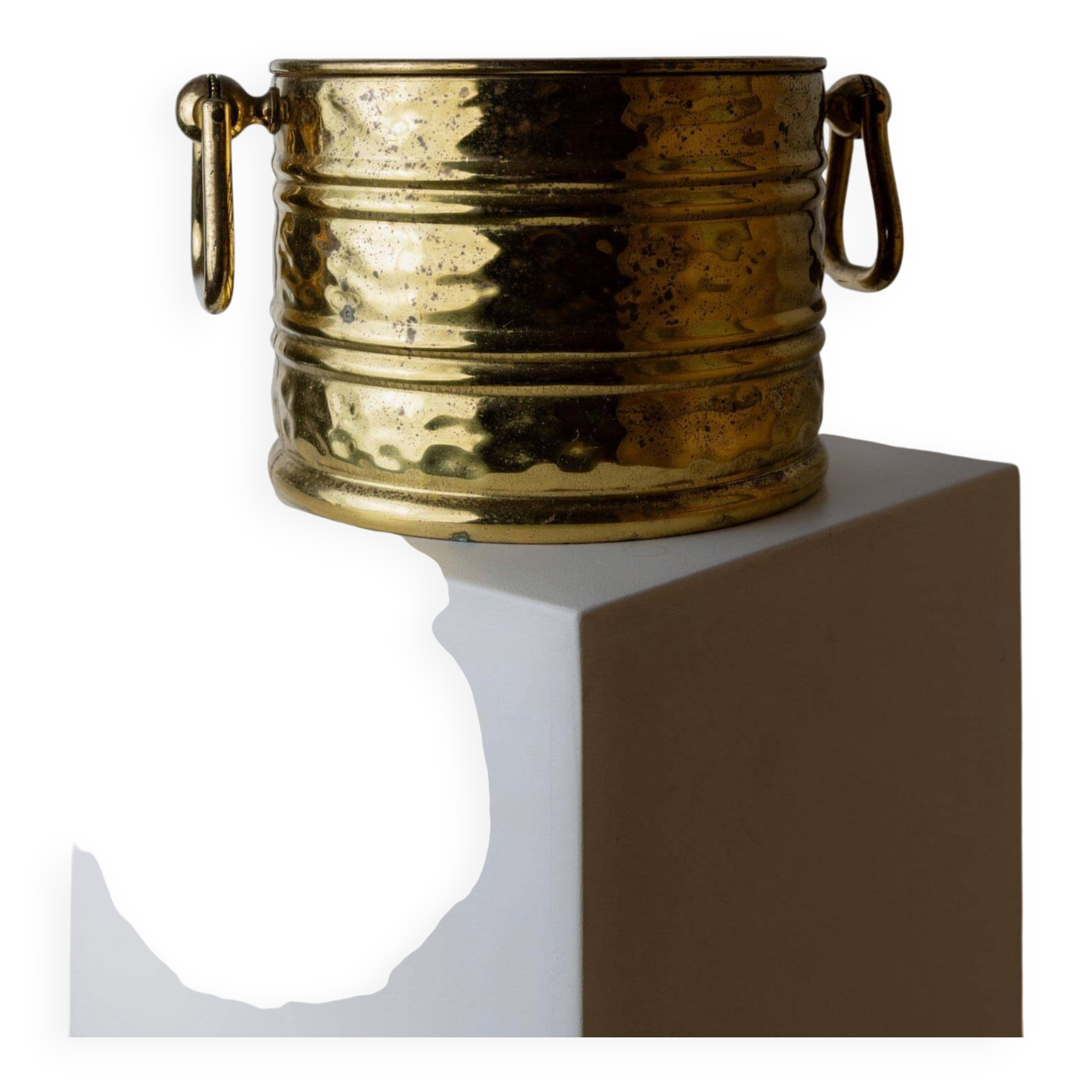 Vintage brass jardinière or wine bucket from the 1970s, large container with double handles.