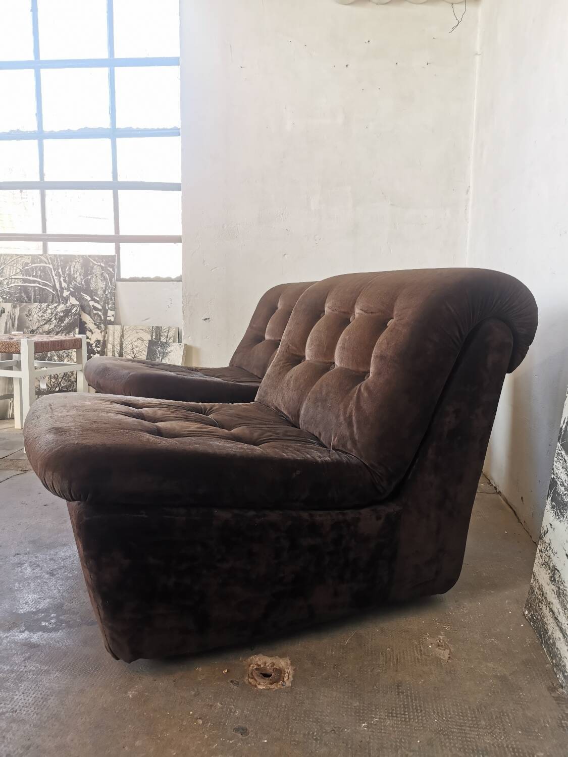 Pair of velvet armchairs from the 70s/80s