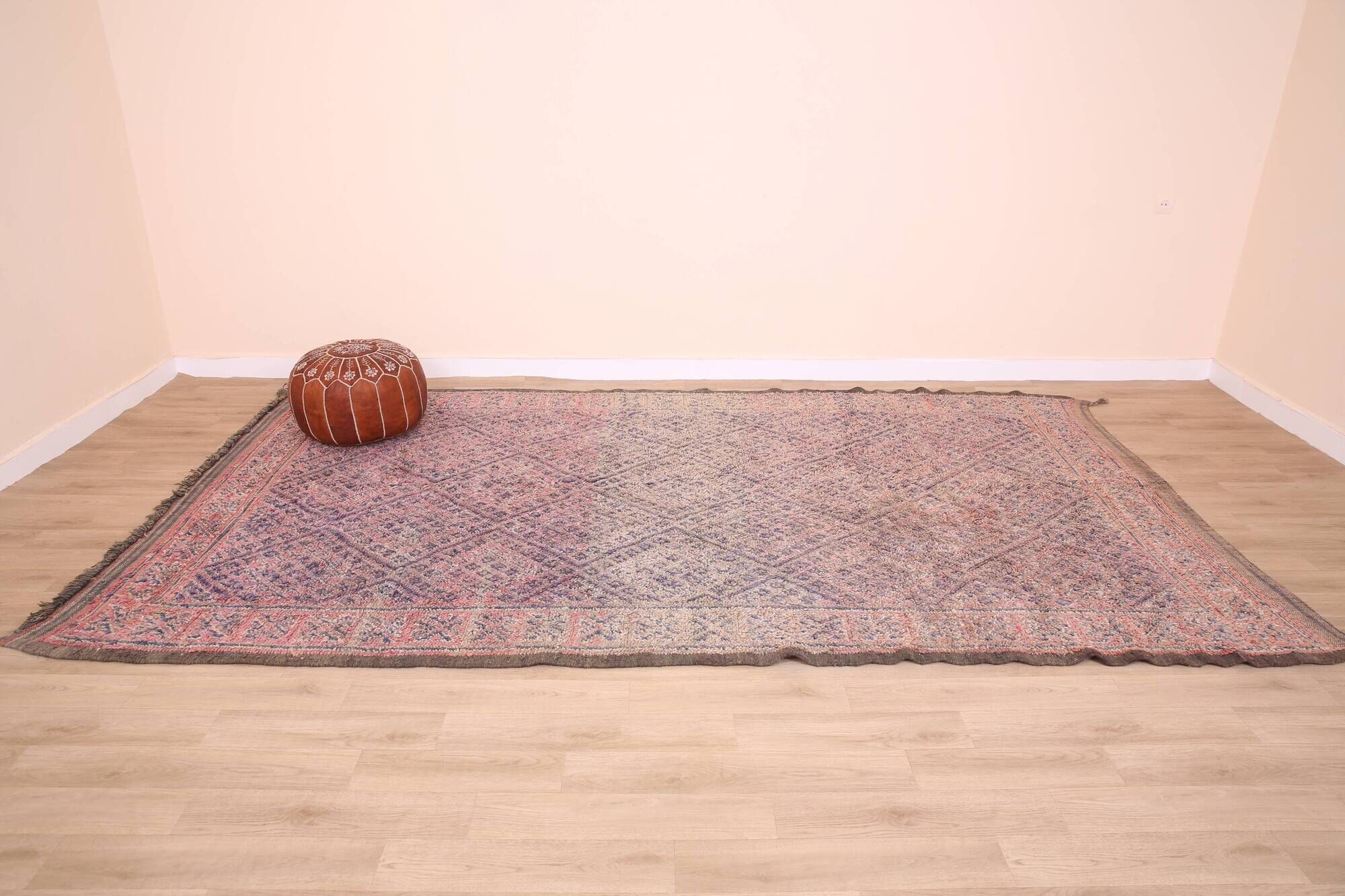 Authentic Vintage Moroccan Rug 203 x 352 cm, Berber Wool Rug, Bohemian Rug